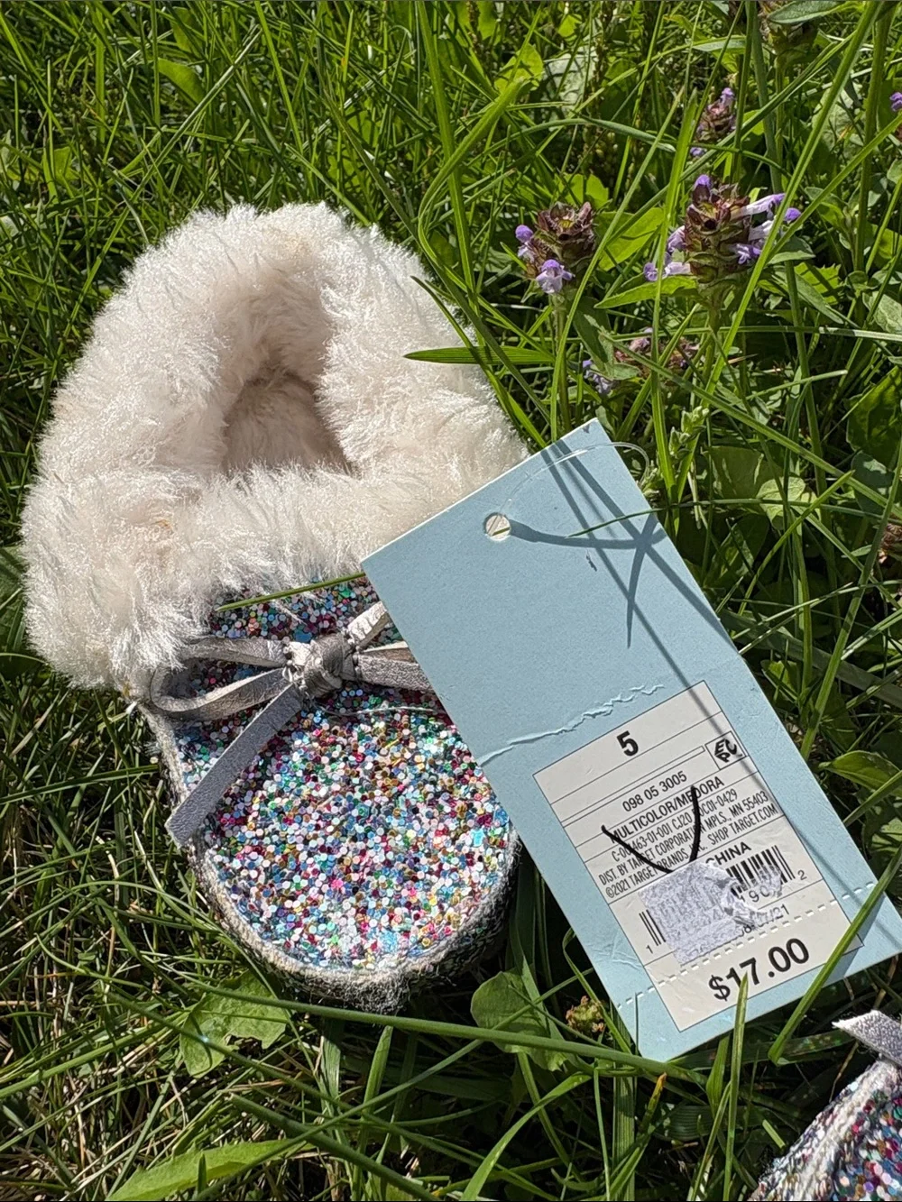 Cat & Jack Kids' Cream Faux-Fur Lined Glitter Moccasin Slippers - Size 5